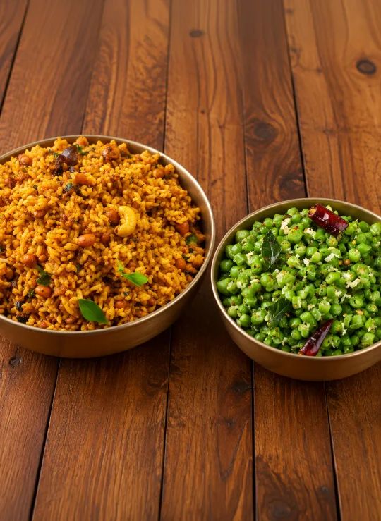 Puliyogare (Tamarind Rice) + Poriyal
